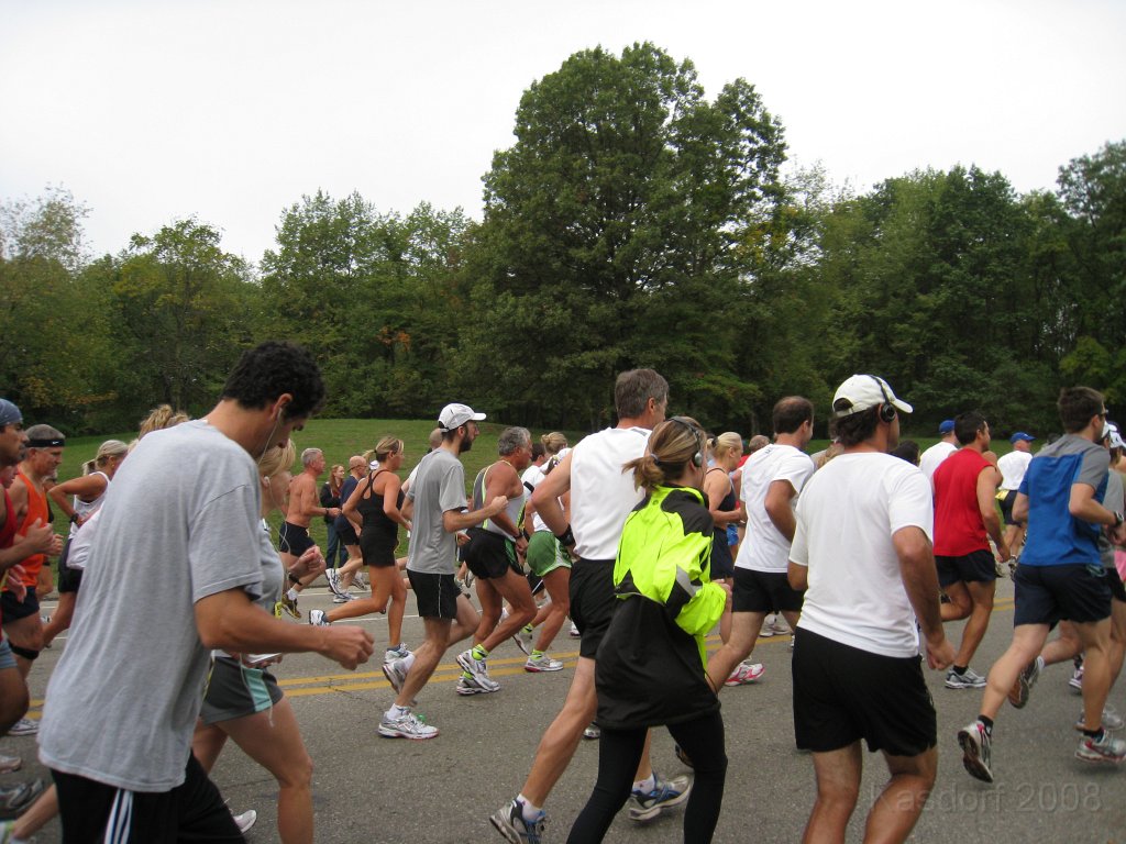 Kensington Challenge 15K 2008-09 021.jpg - Showing the cameraperson my best side!